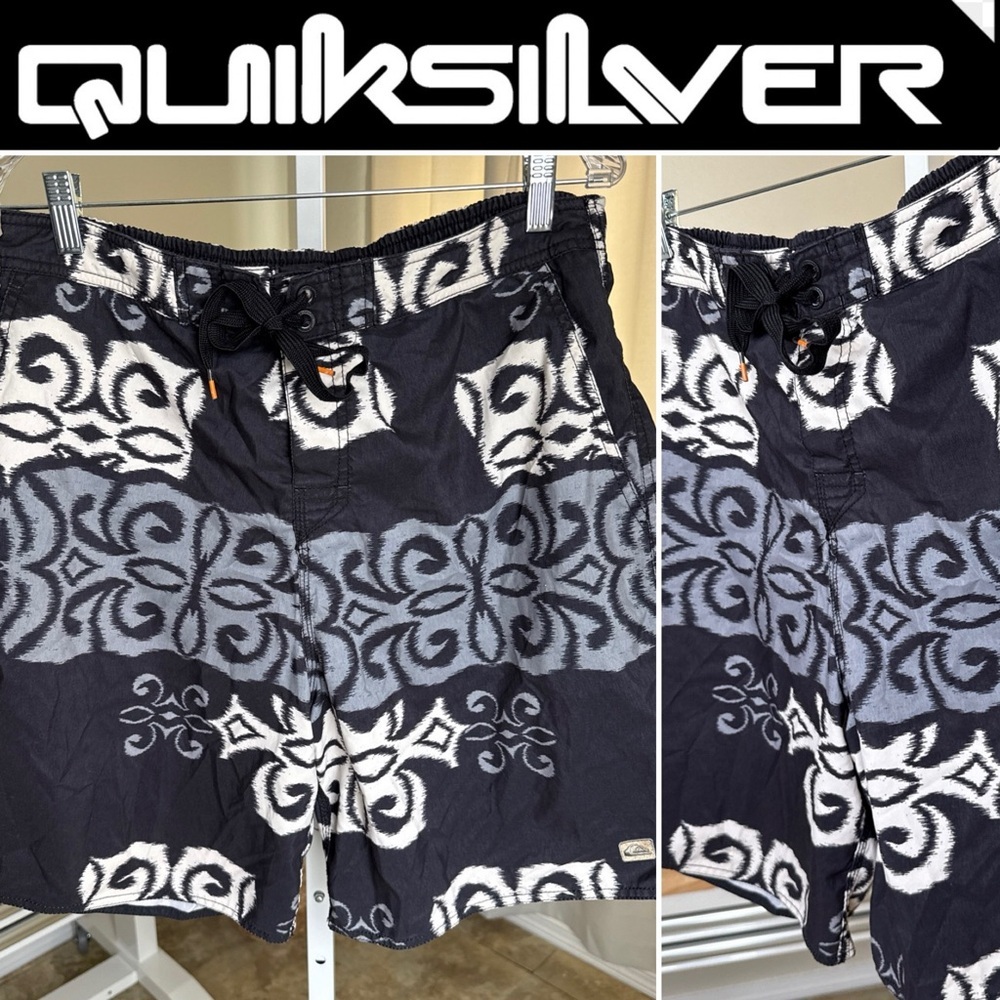 Quiksilver Men’s Size Large swim trunks TIKI board shorts BLACK elastic